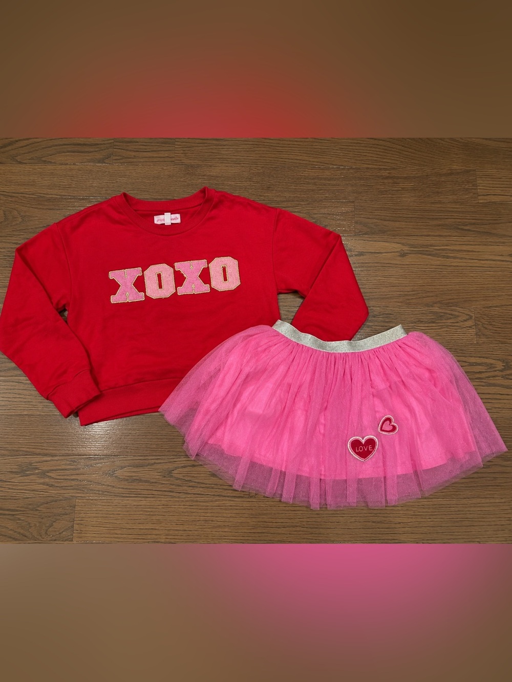 Young Hearts Girls Matching Sweater & Skirt Set Size 7 XOXO Hearts